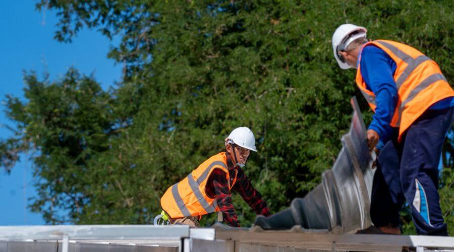 Professional residential roofers in Wells, MI